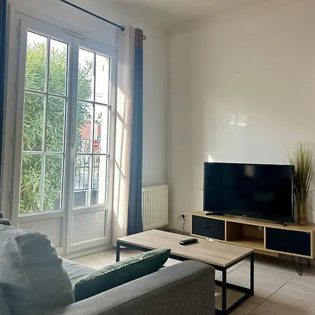 Villa Agreable Avec Piscine A 100 M De La - 10b14j35 Le Barcares