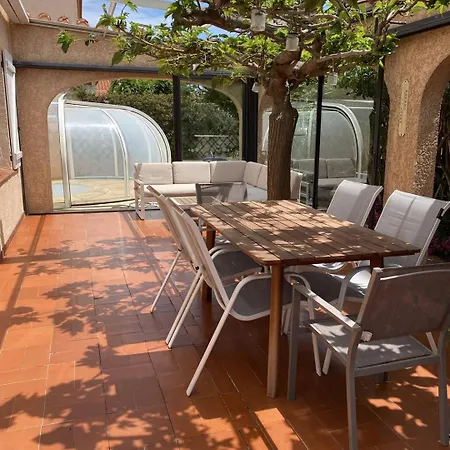 Agreable Avec Piscine A 100 M De La - 10b14j35 Le Barcares